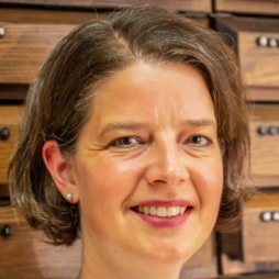 Eva Schulte-Altedorneburg